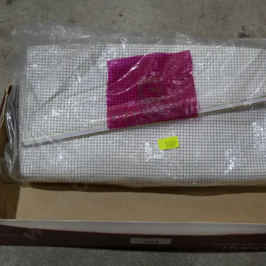 Glow mesh clutch bag