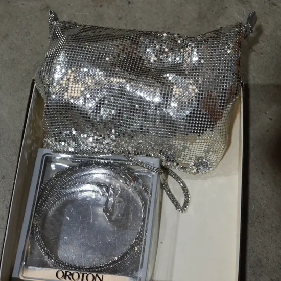 Oroton bag