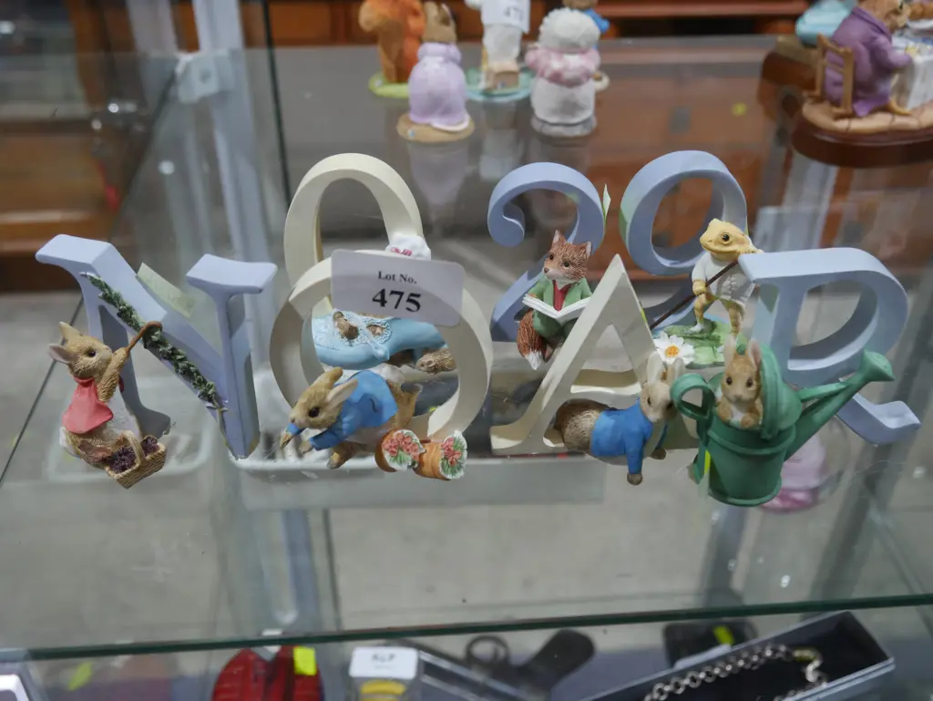 7 Peter Rabbit ornaments Image 1++