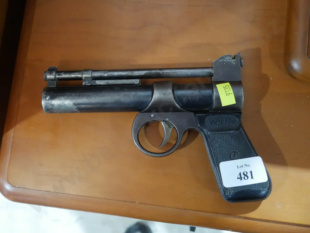 The Webley junior air pistol Image 1++