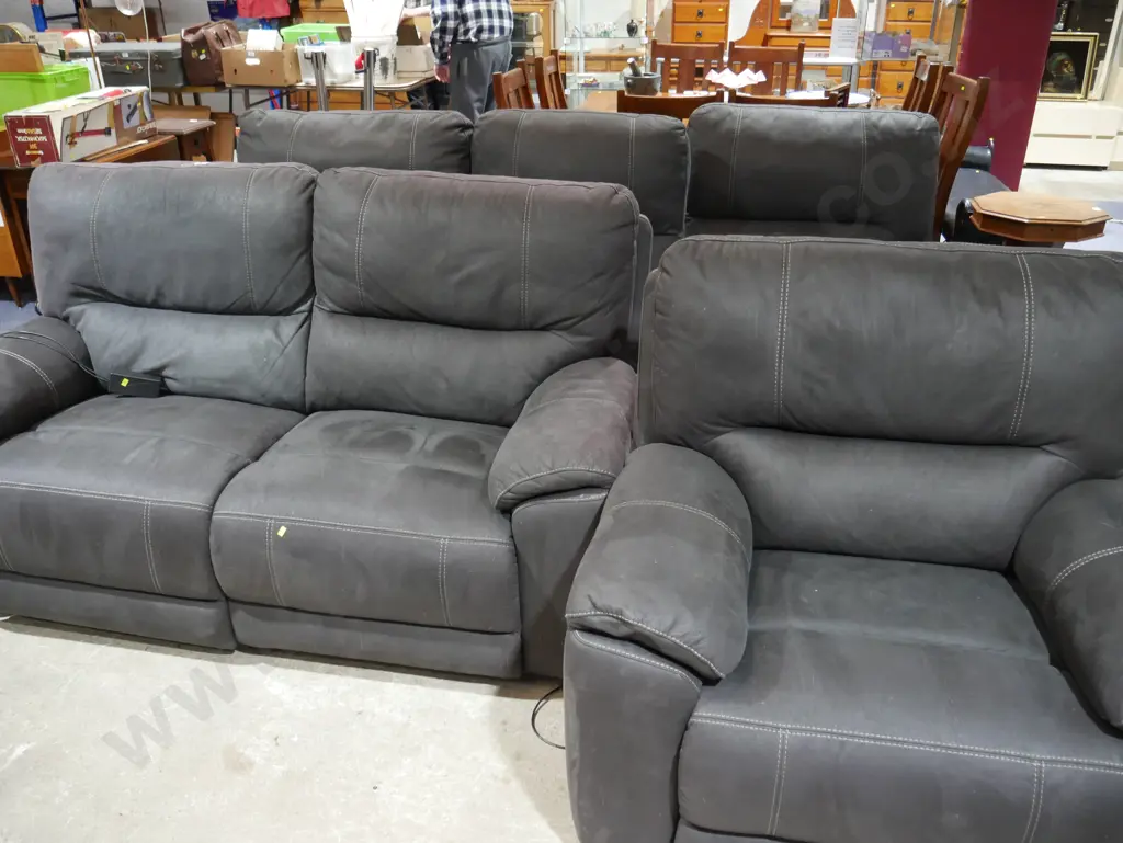 Three piece electric recliner lounge suite Image 1++