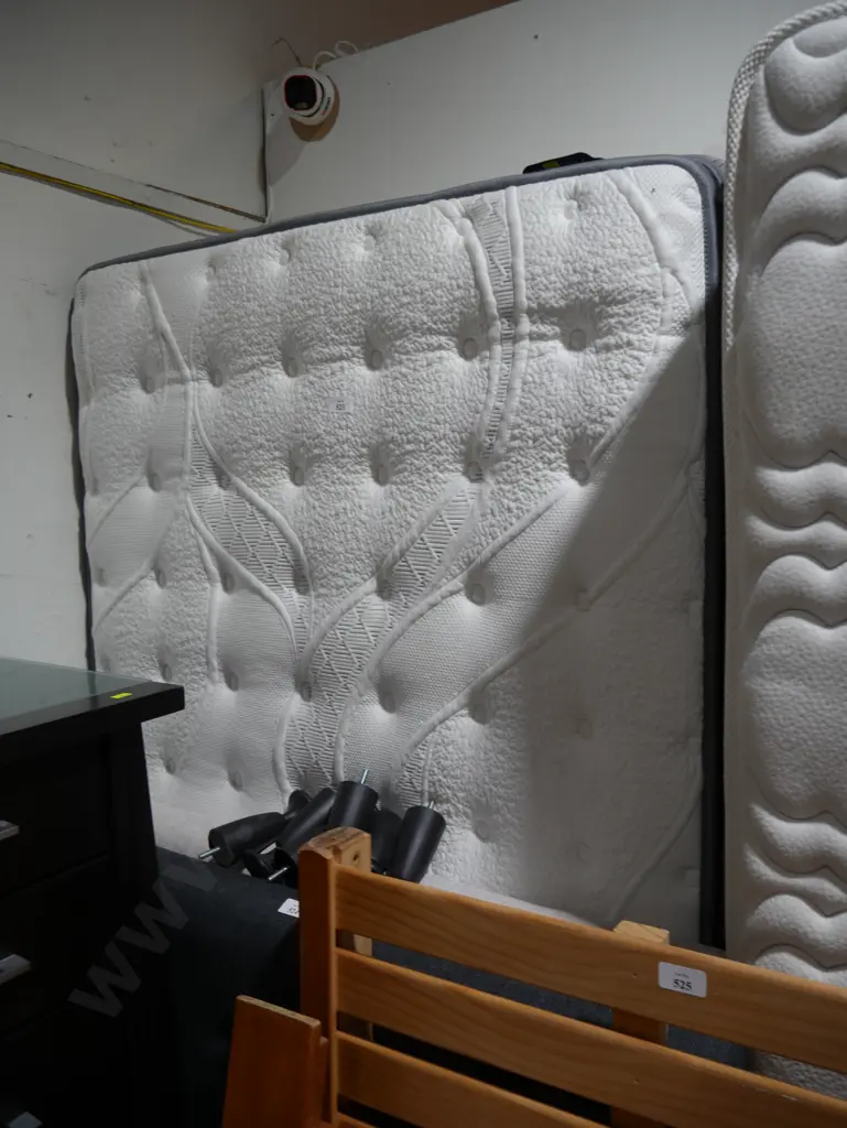 Single bed Image 1++