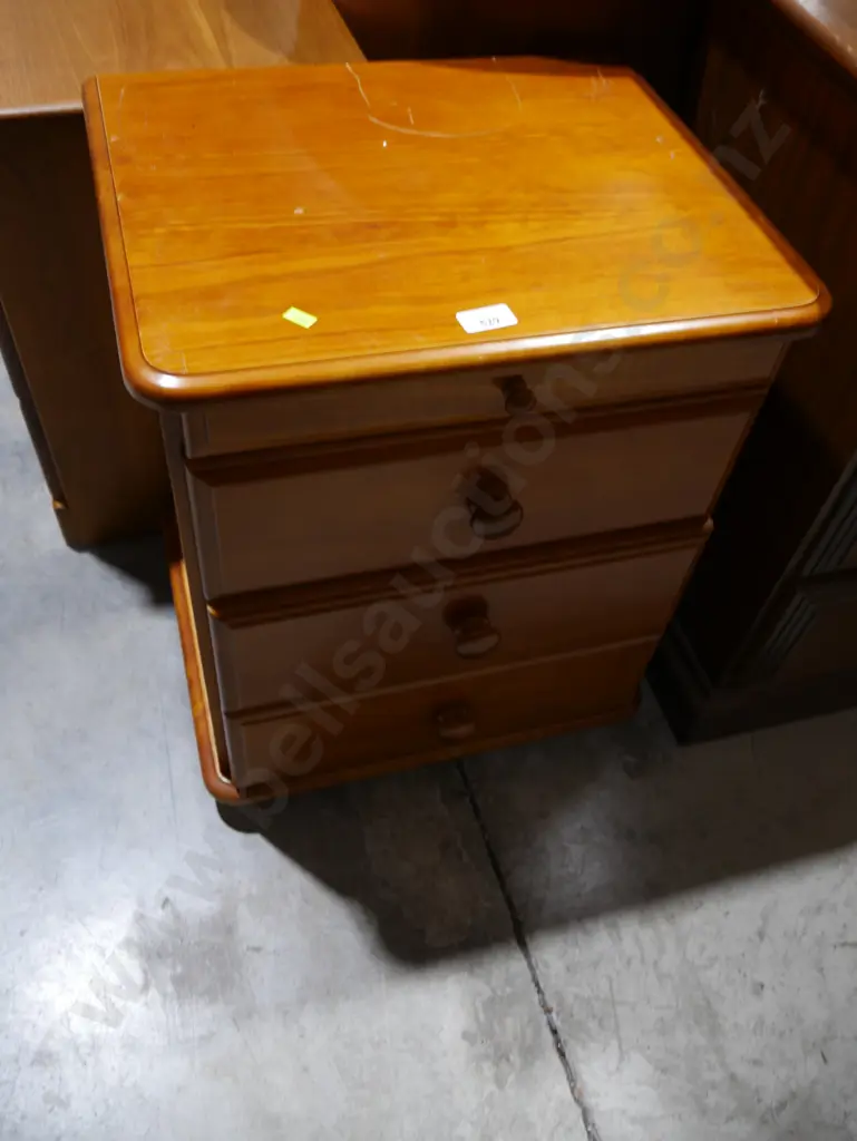 Bedside cabinet Image 1++