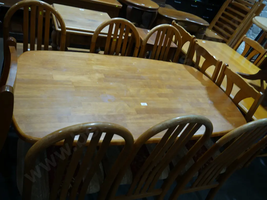 Dining table and six chairs Image 1++