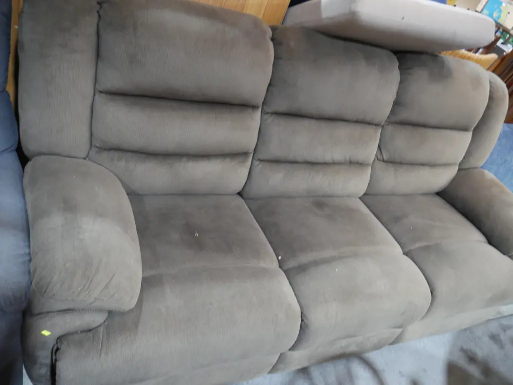 Three-seater recliner sofa Image 1++