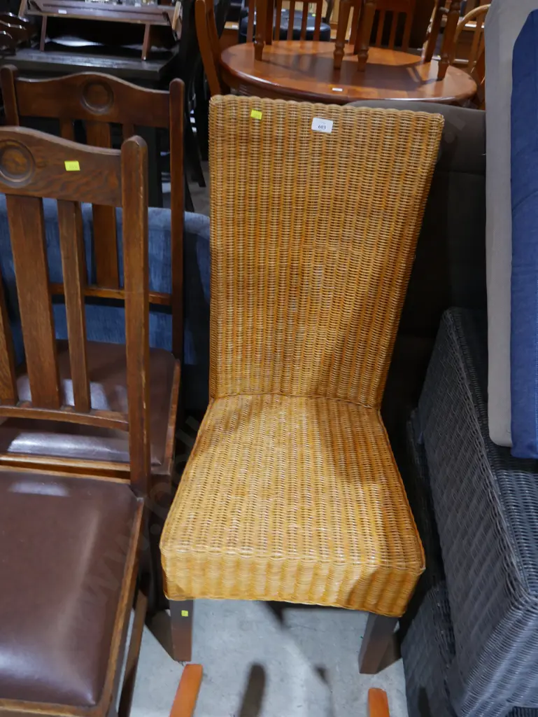 Wicker high back chair Image 1++