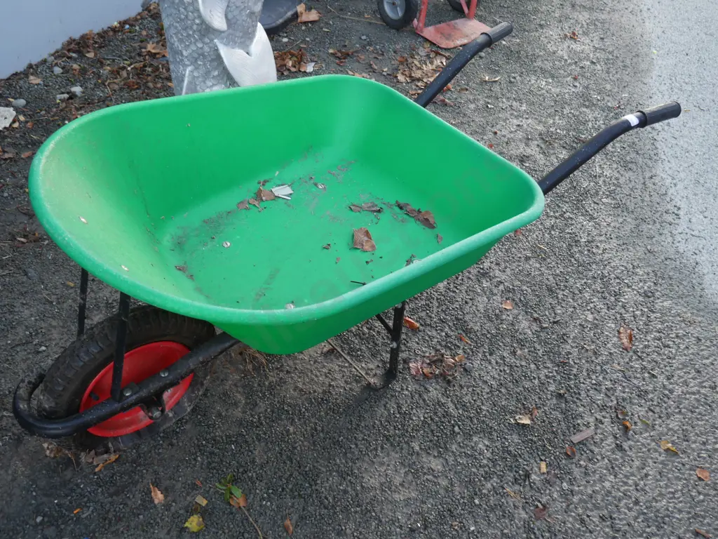 Wheelbarrow Image 1++