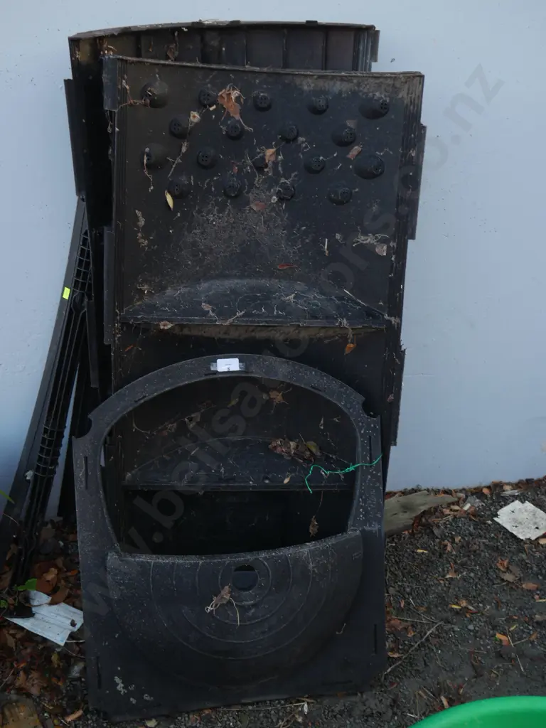 Compost bin Image 1++