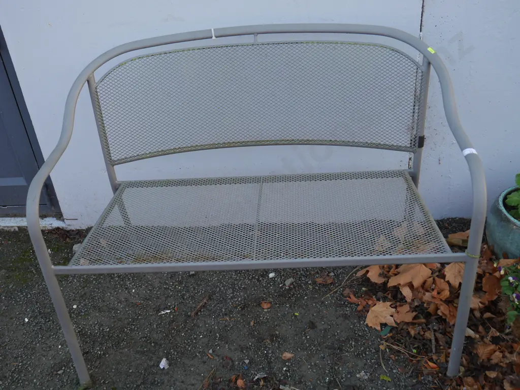 Metal bench seat Image 1++