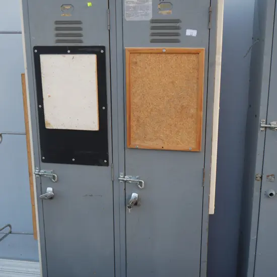 2 door locker