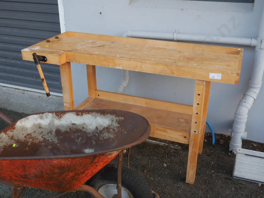 Workbench Image 1++