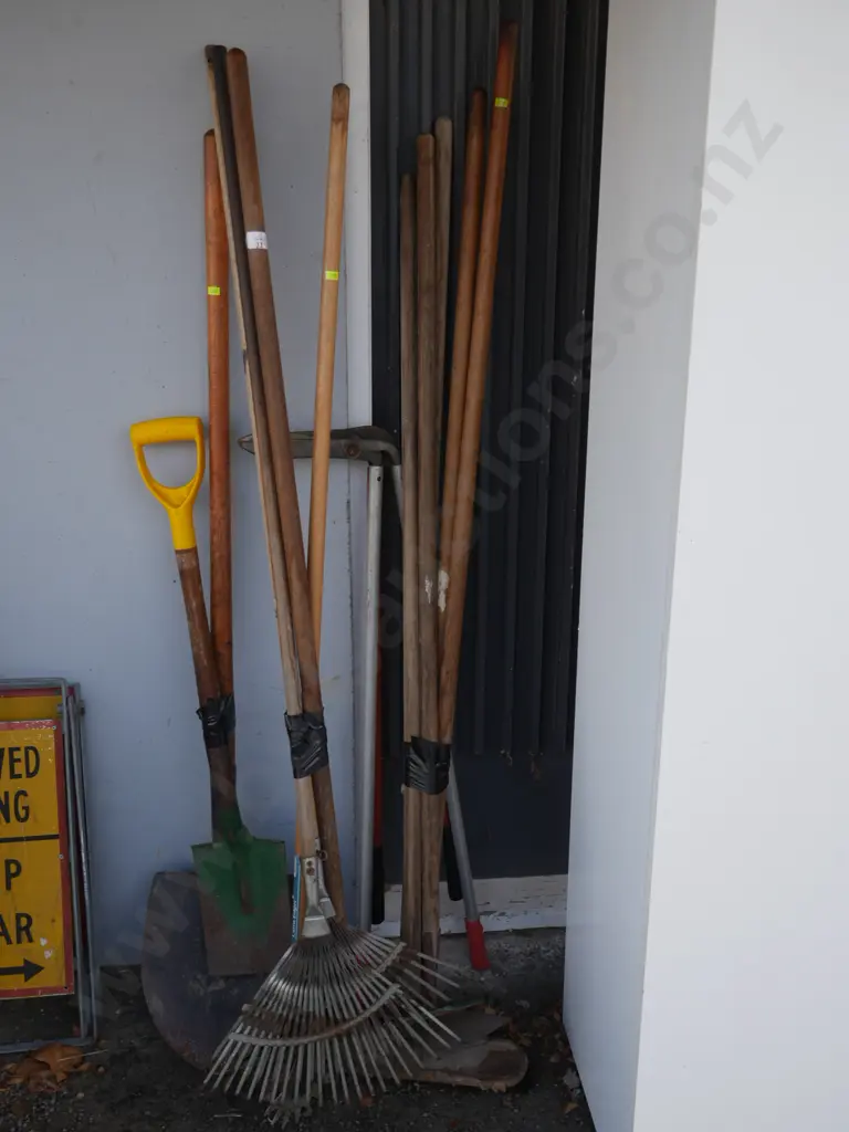 Garden tools Image 1++