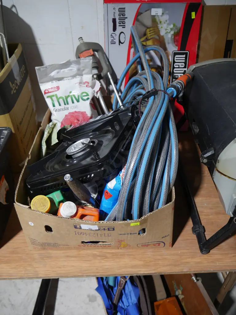 Portable cooker, garden sundries Image 1++