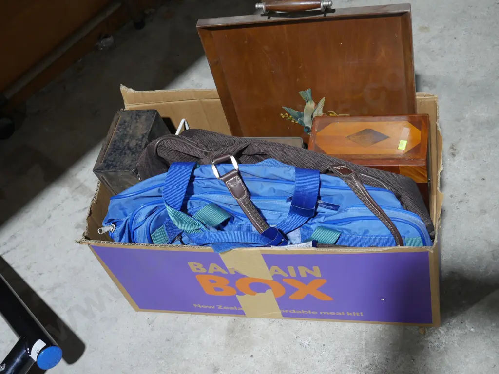 Wooden tray, bags etc Image 1++