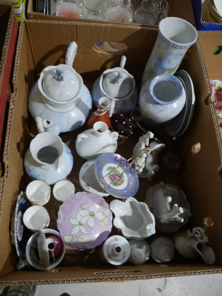 China teapot, jugs, vases etc Image 1++