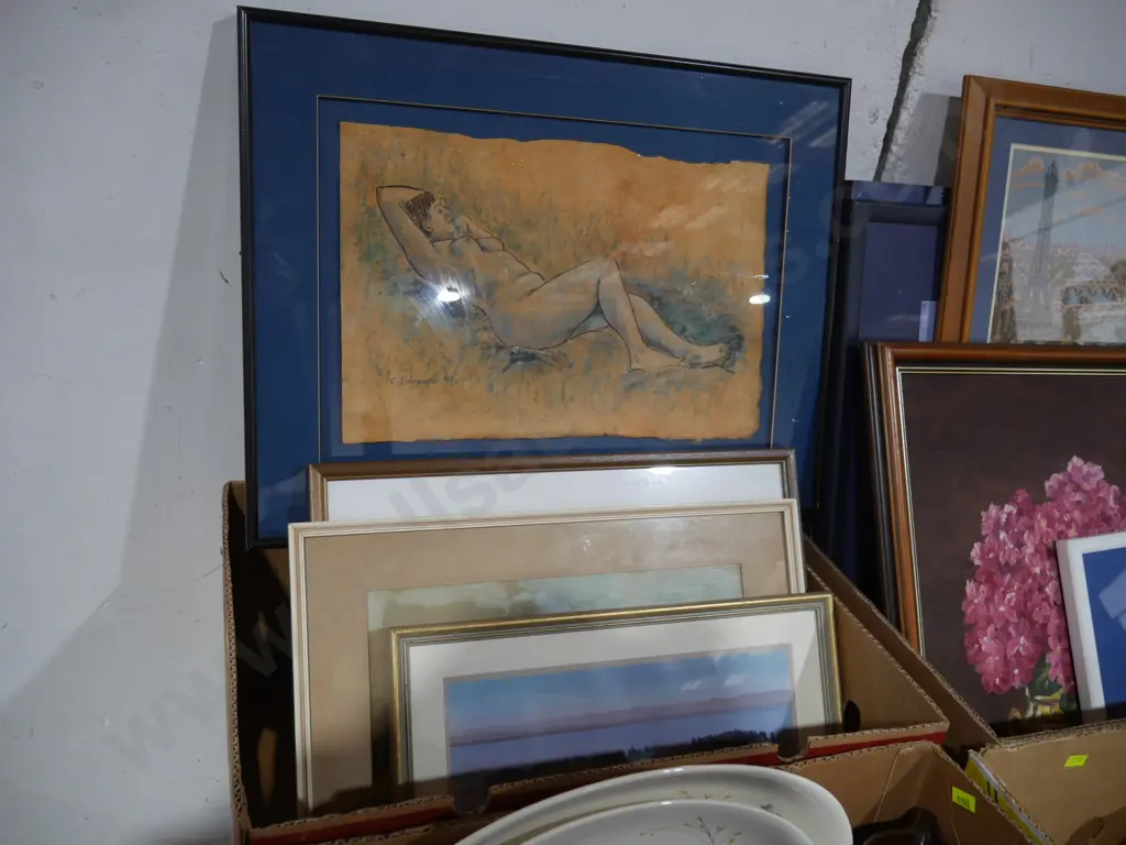Box of assorted artworks Image 1++