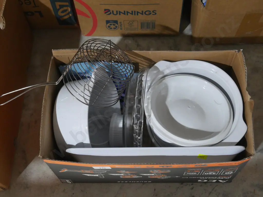 Casserole pots etc Image 1++