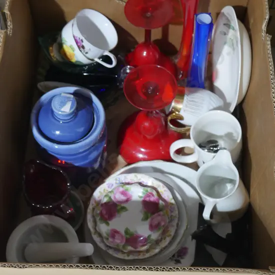 2 boxes of glassware, china etc