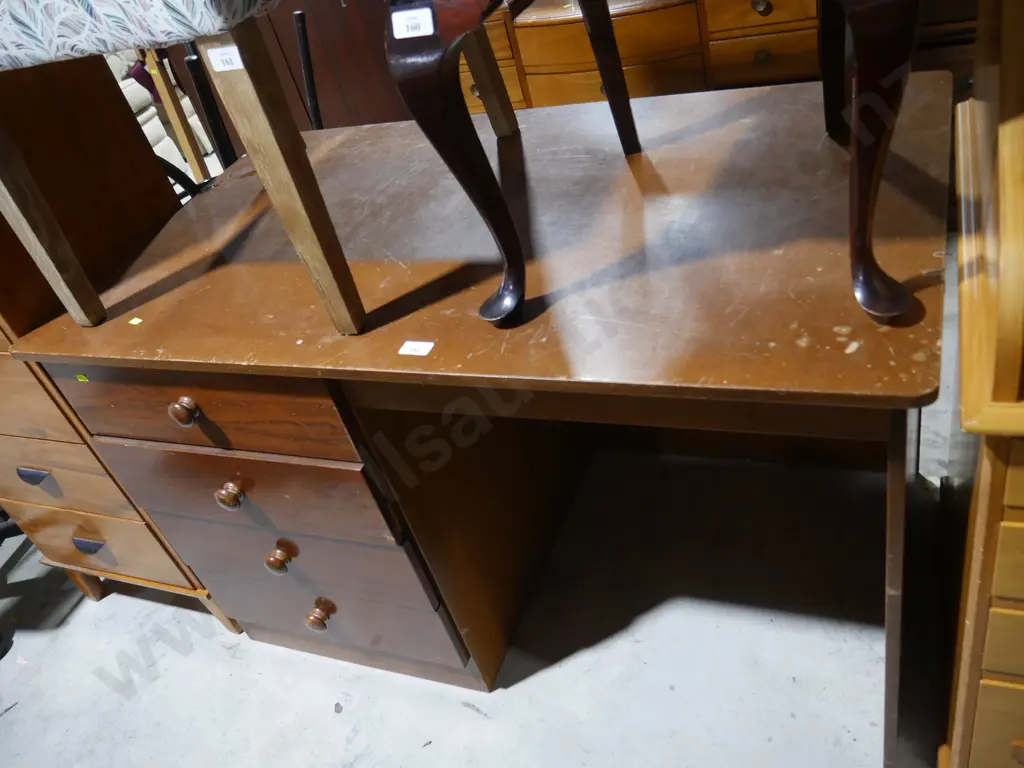 Desk Image 1++