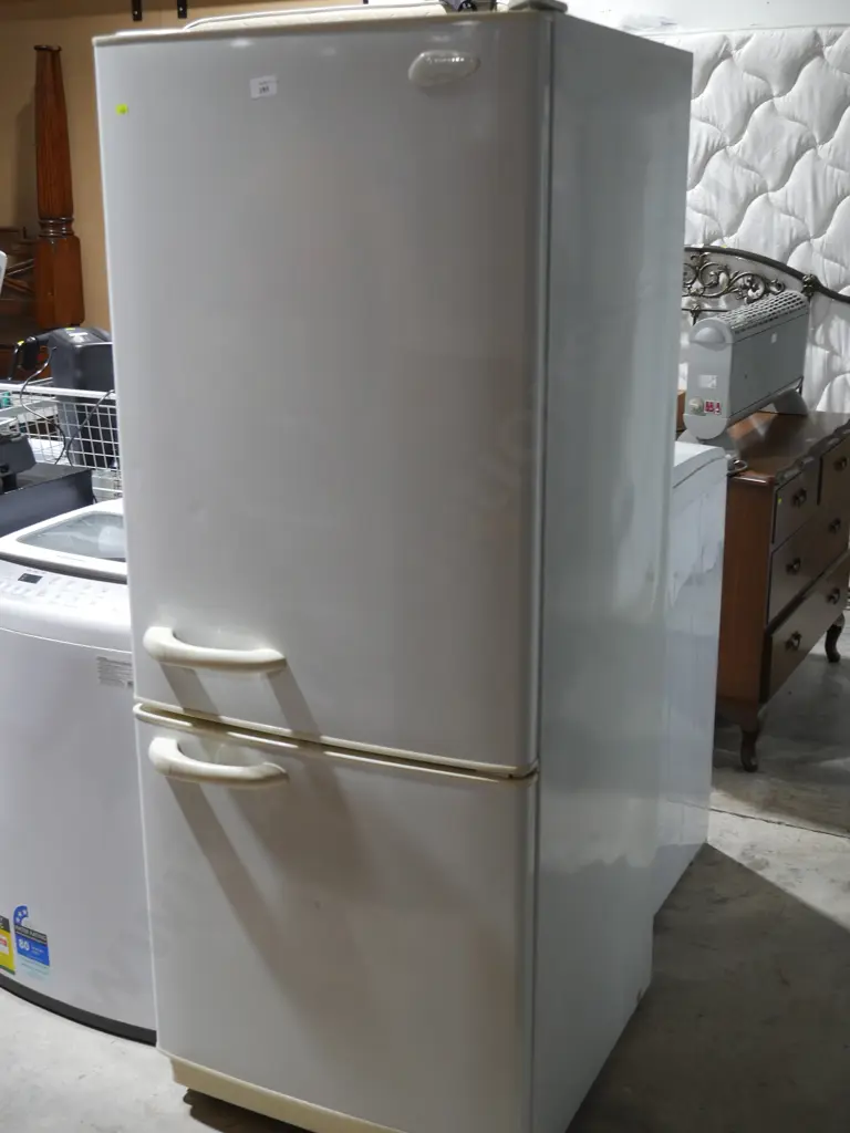 Simpson fridge freezer Image 1++