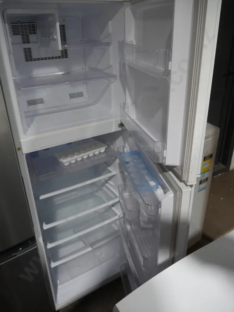 Mitsubishi electric fridge freezer Image 1++