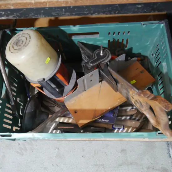 Workshop sundries