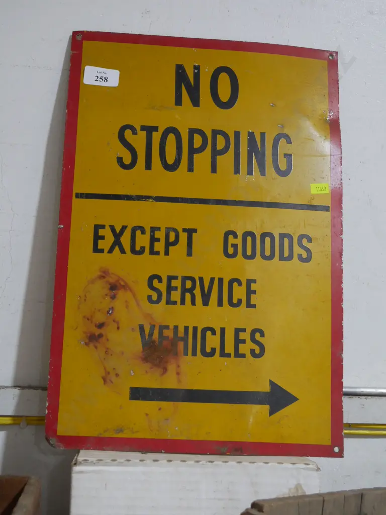 No stopping sign Image 1++