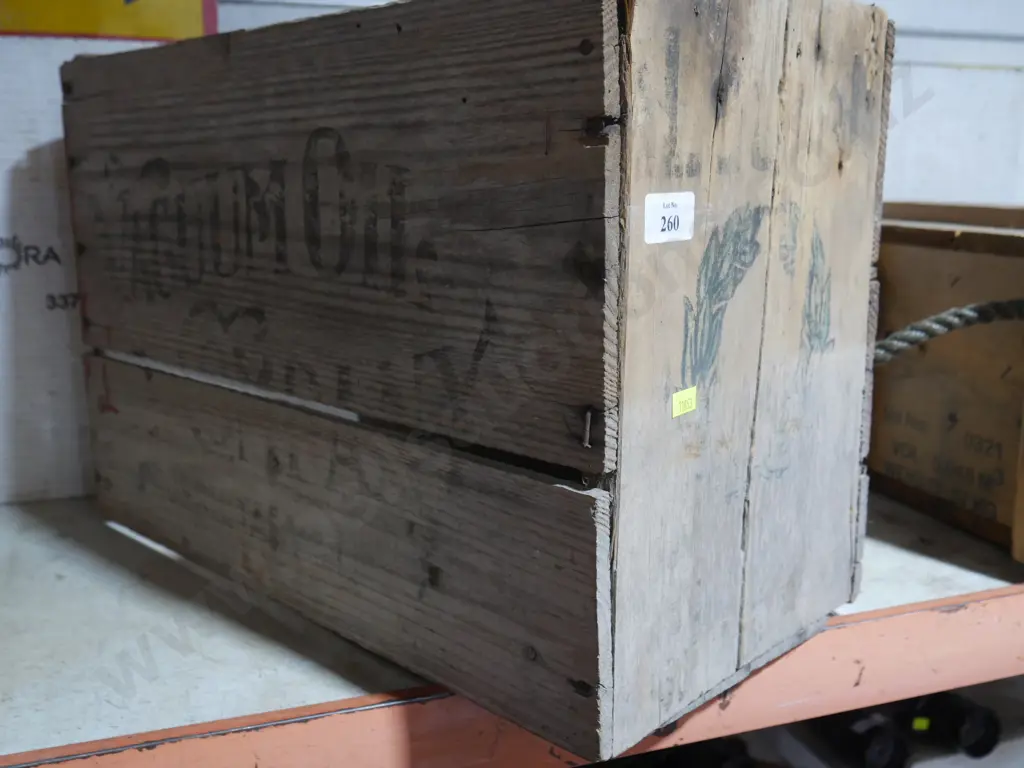 Vacuum oils company wooden box Image 1++