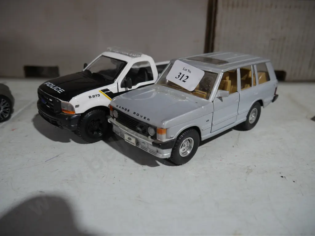 Two model cars Image 1++
