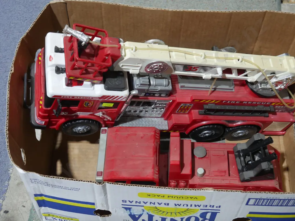 Toy fire trucks Image 1++