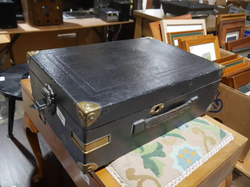 His masters voice gramophone Image 1++