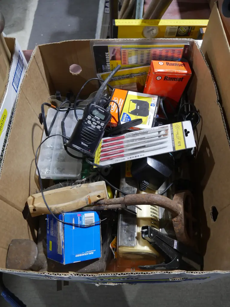 2 way radio, tools etc Image 1++