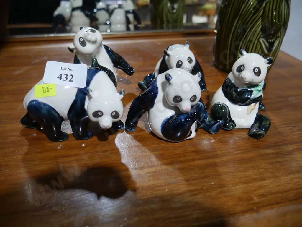 Panda figurines Image 1++