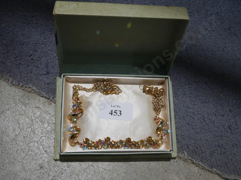 Necklace and earrings Image 1++