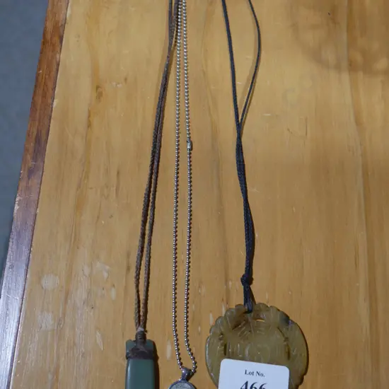 3 assorted necklaces