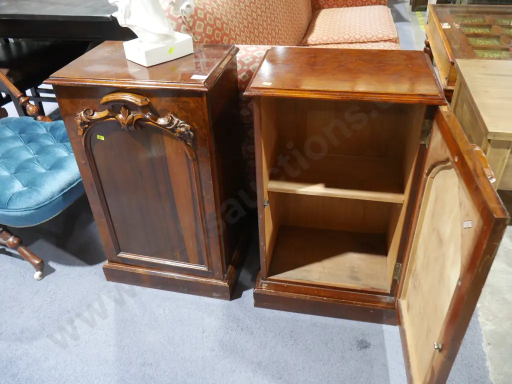 Two bedside cabinets Image 1++