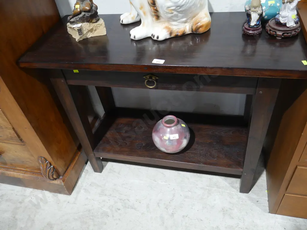 Hallway table Image 1++