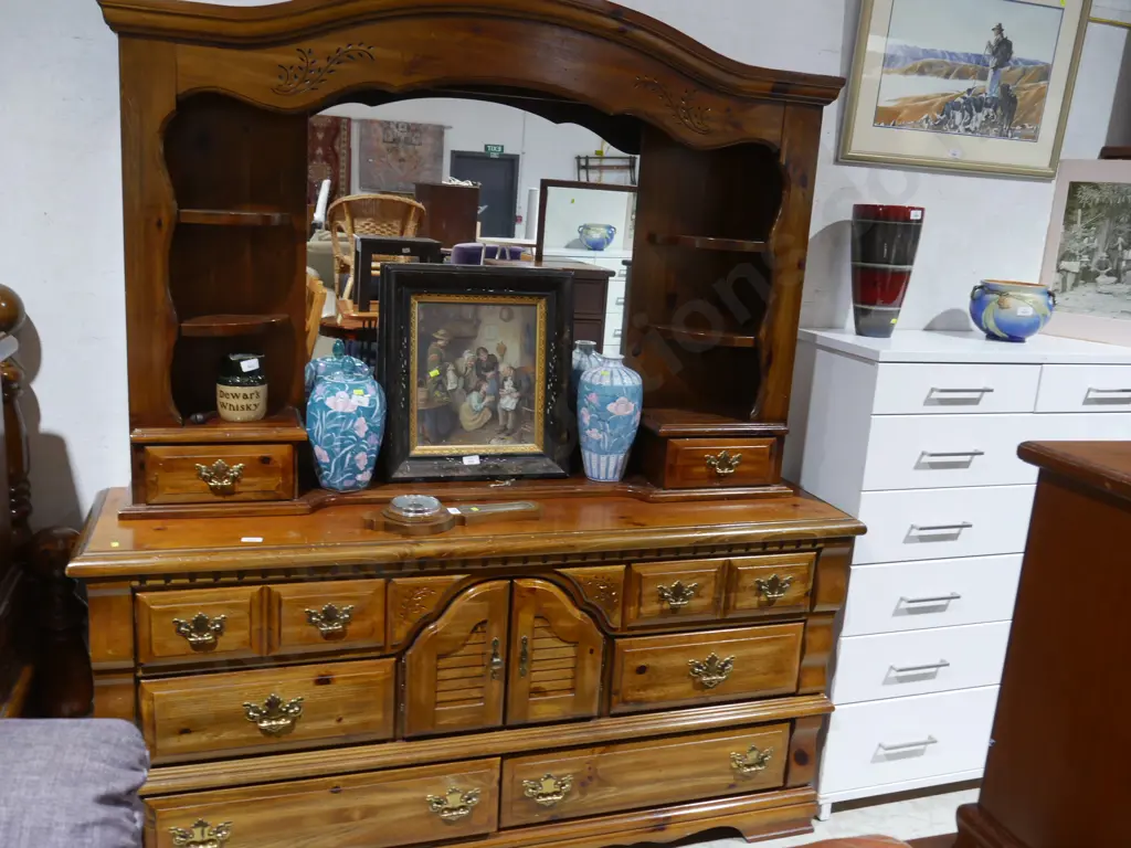 Five piece bedroom suite Image 1++