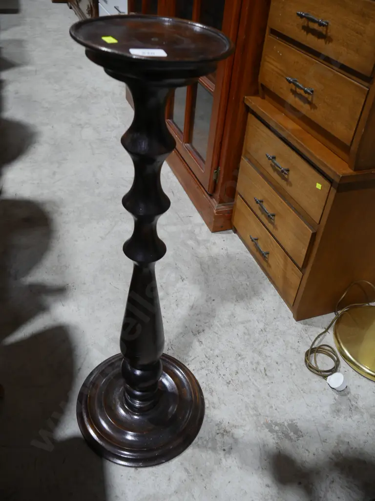 Plant stand Image 1++