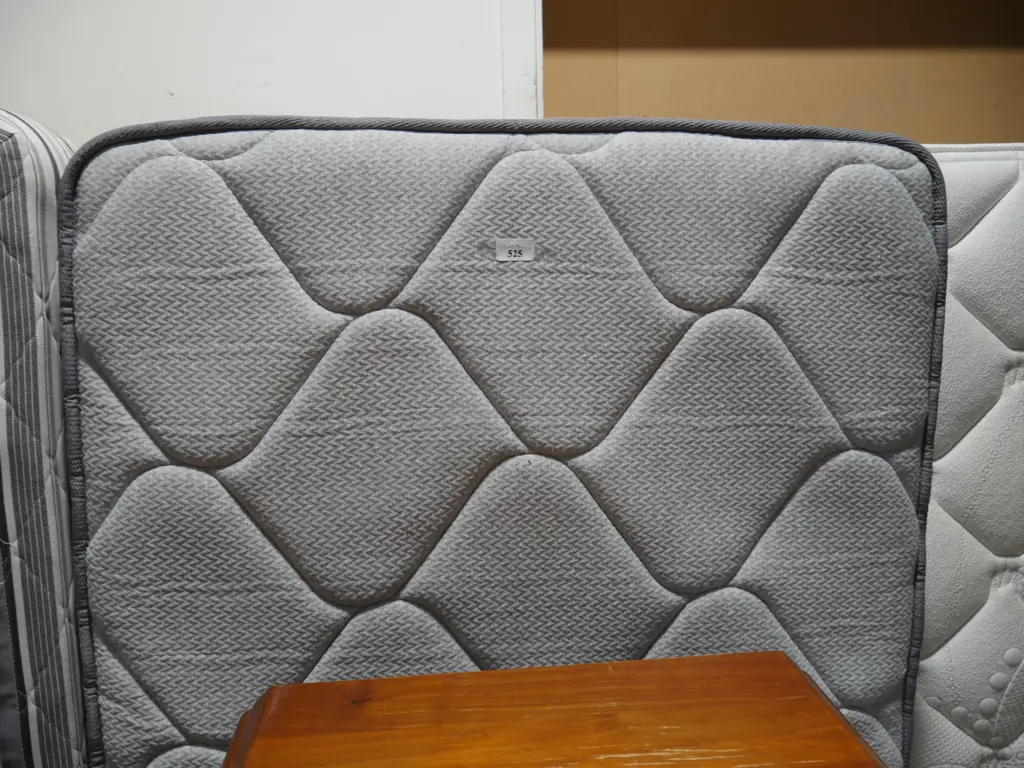 Two single beds Image 1++
