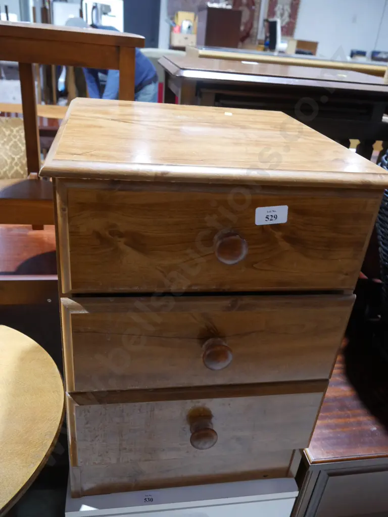 Bedside drawers Image 1++