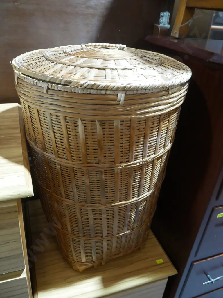 Laundry basket Image 1++