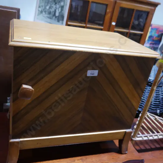Bedside cabinet