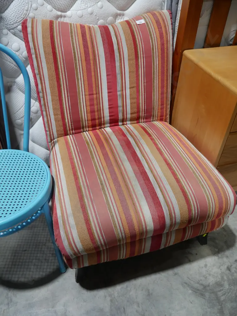 Bedroom chair Image 1++