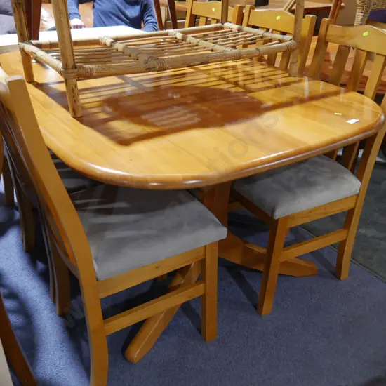 Dining table and 6 chairs