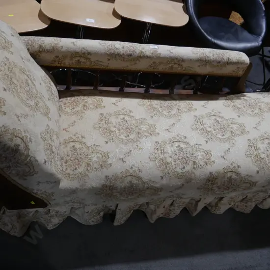 Chaise lounge