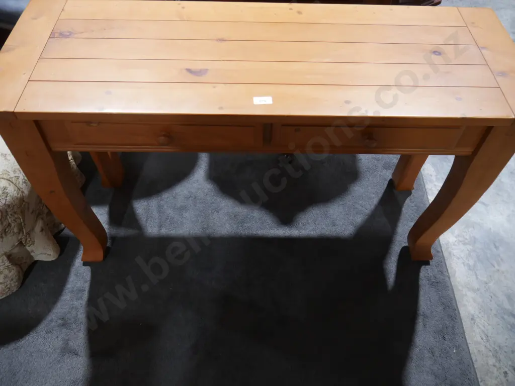 Hall table Image 1++