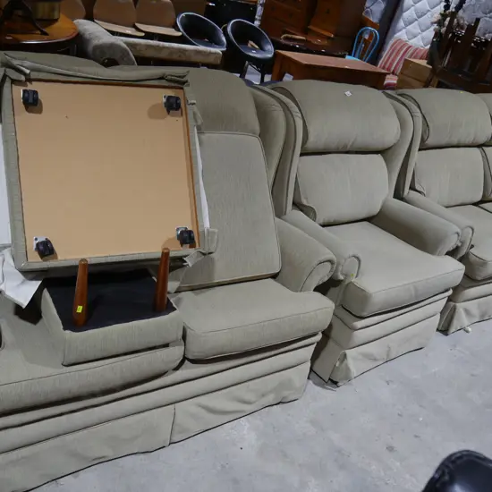 Five piece lounge suite