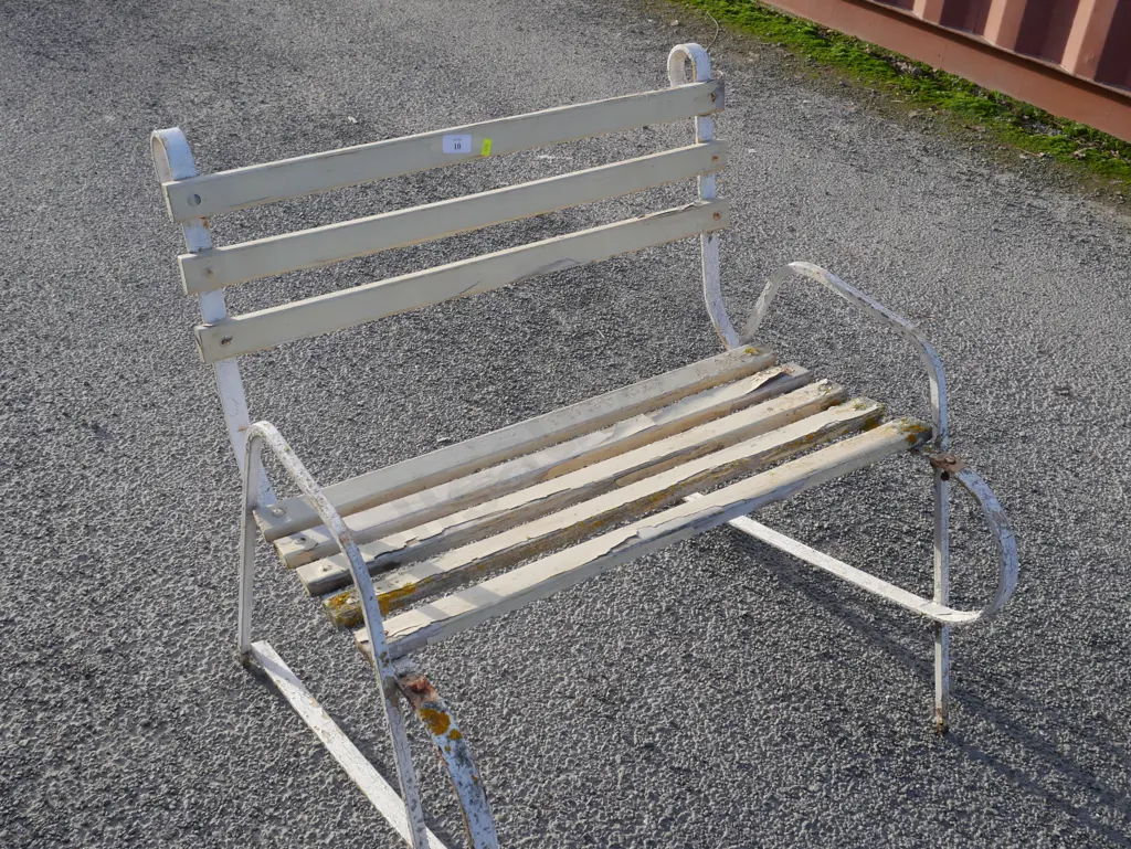 Outdoor bench seat Image 1++