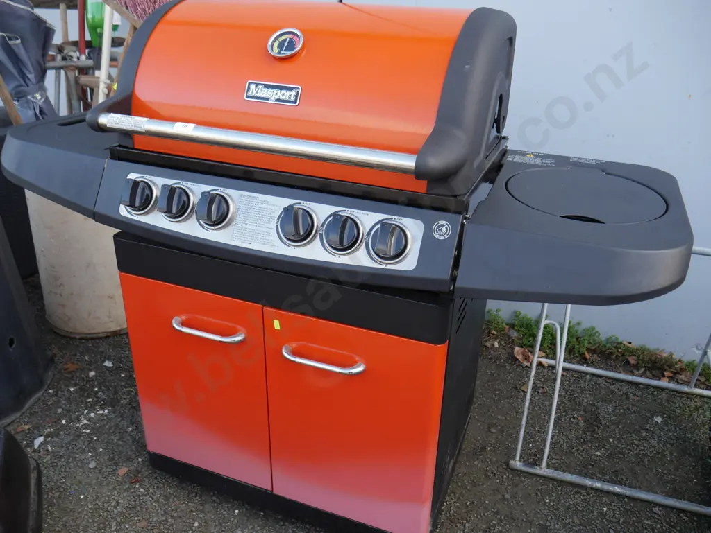 Masport bbq and bottle Image 1++